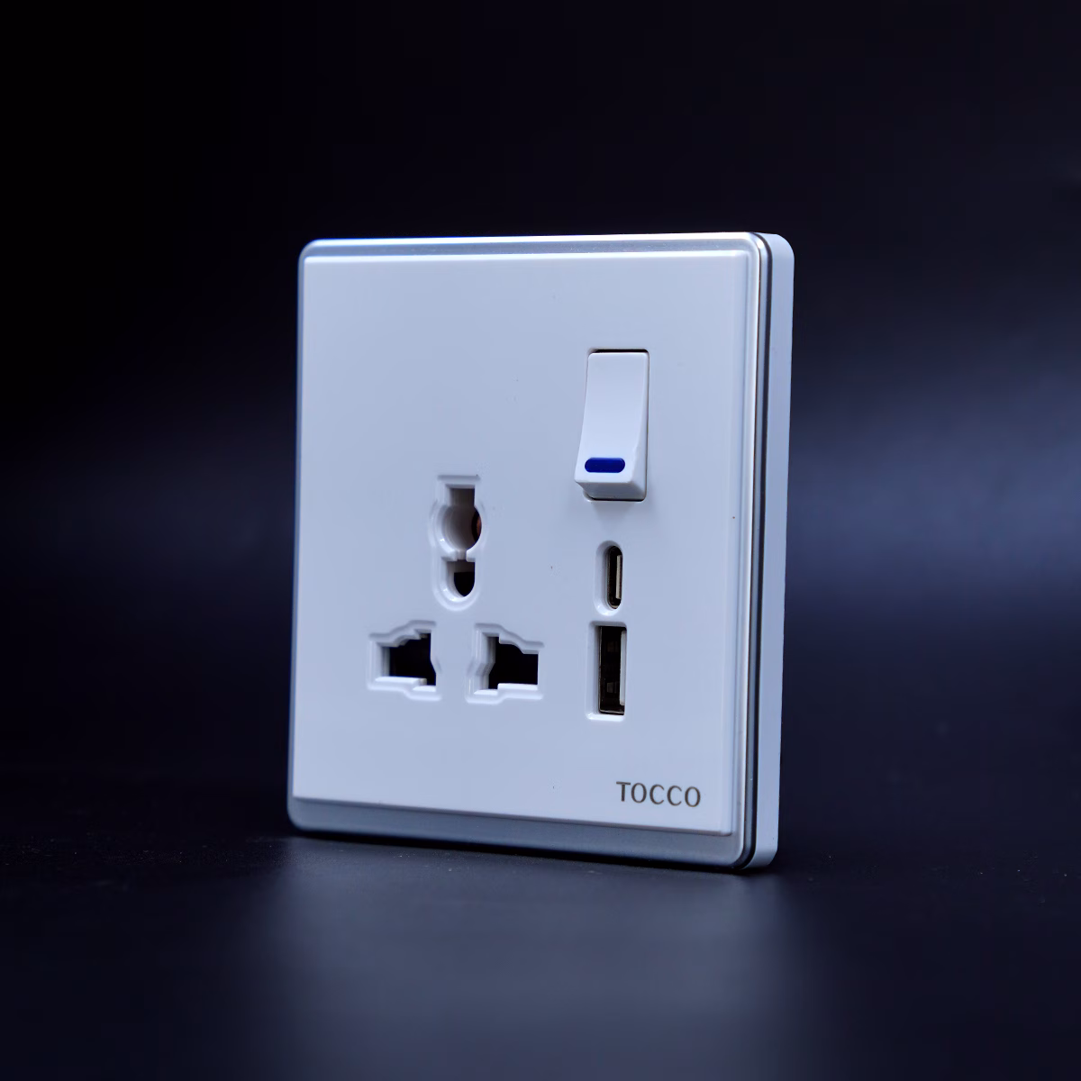 3 Pin Socket with USB and C type 02.png