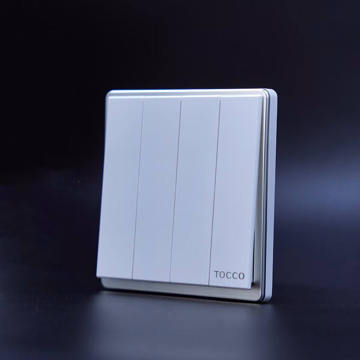 4 Gang 2 Way Switch 02.png